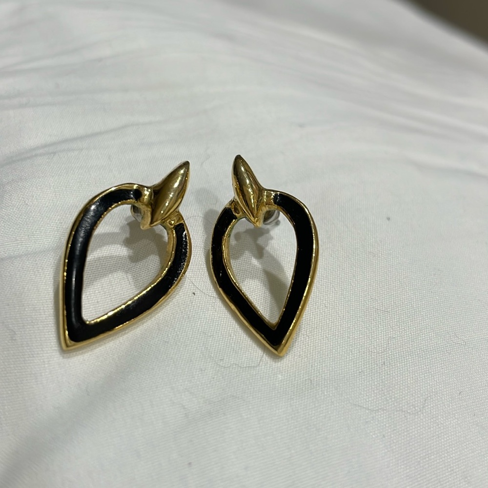 Black/ gold earrings